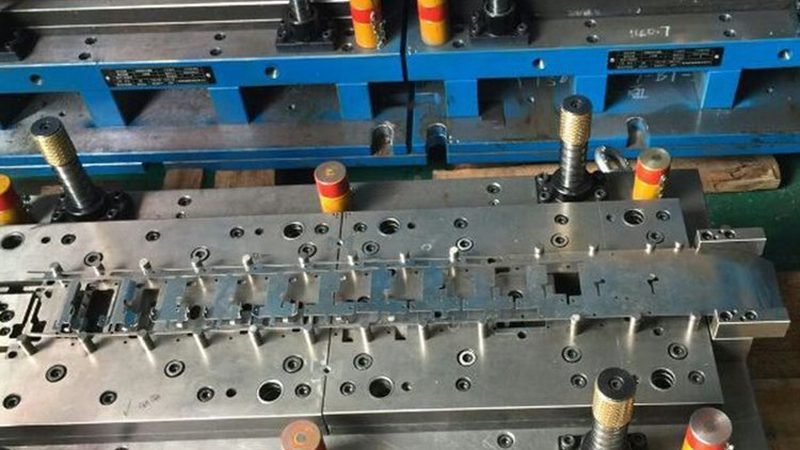 东莞家电冲压模具定制：揭秘其背后的工艺与挑战**