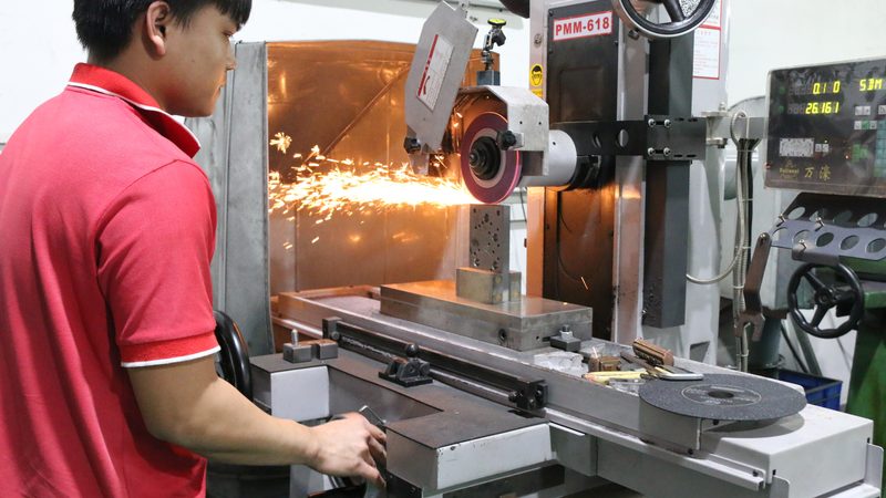 东莞压铸模具材质揭秘：揭秘压铸模具的“心脏”**